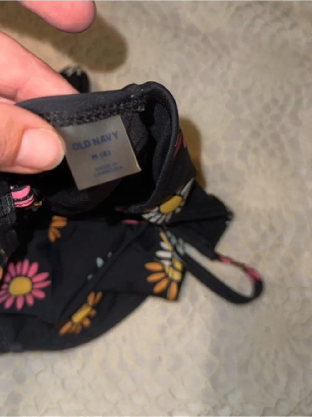 Old Navy Girl’s one piece swimsuit size 8/m